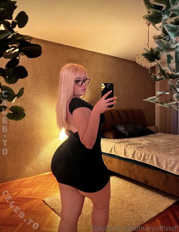 maryoffiziell nude photo 14