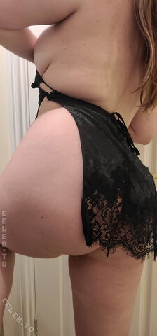 Masked Mia nude photo 33