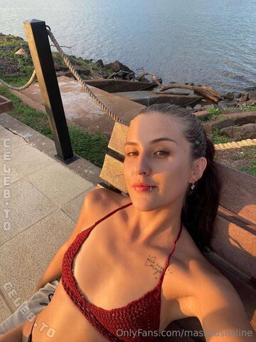 masseusealine nude photo 21