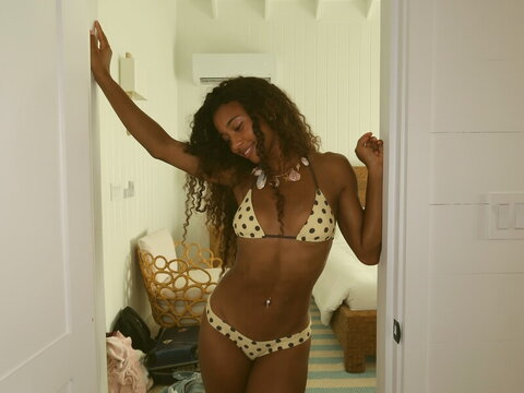 Mataya Sweeting nude photo 10