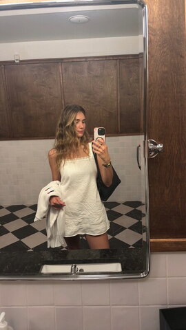 Mattea Ingemi Sexy (1 photo)