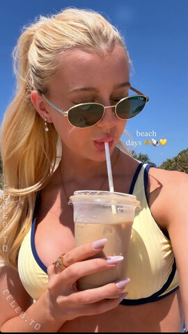 Mavie Noelle Sexy (1 photo)