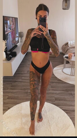 Maxiink_ nude photo 17
