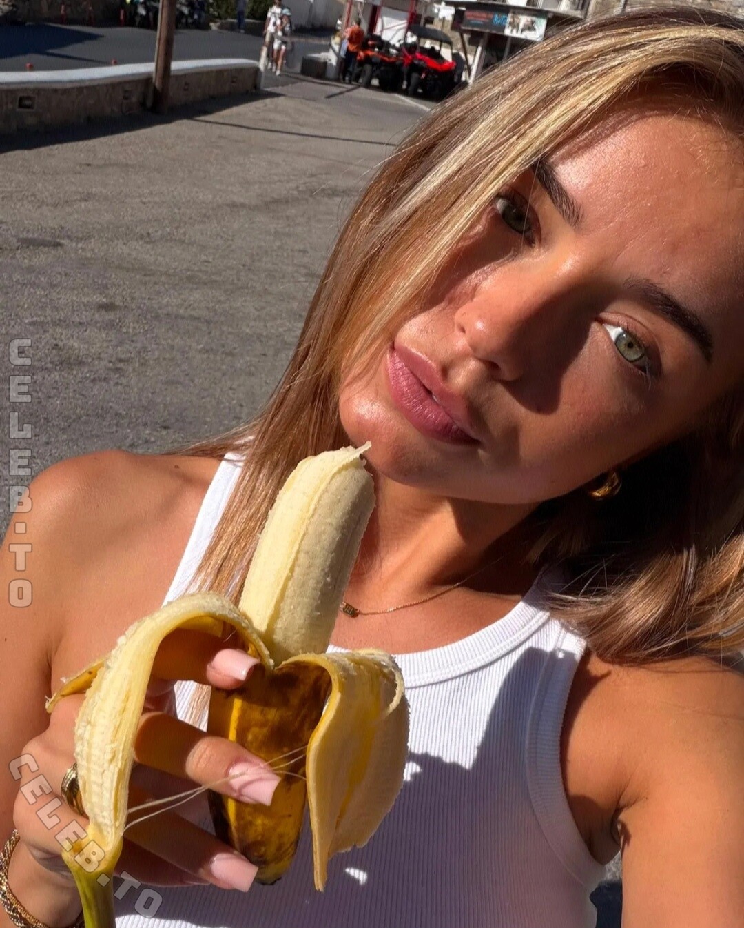 maxima_mclk nude photo 2