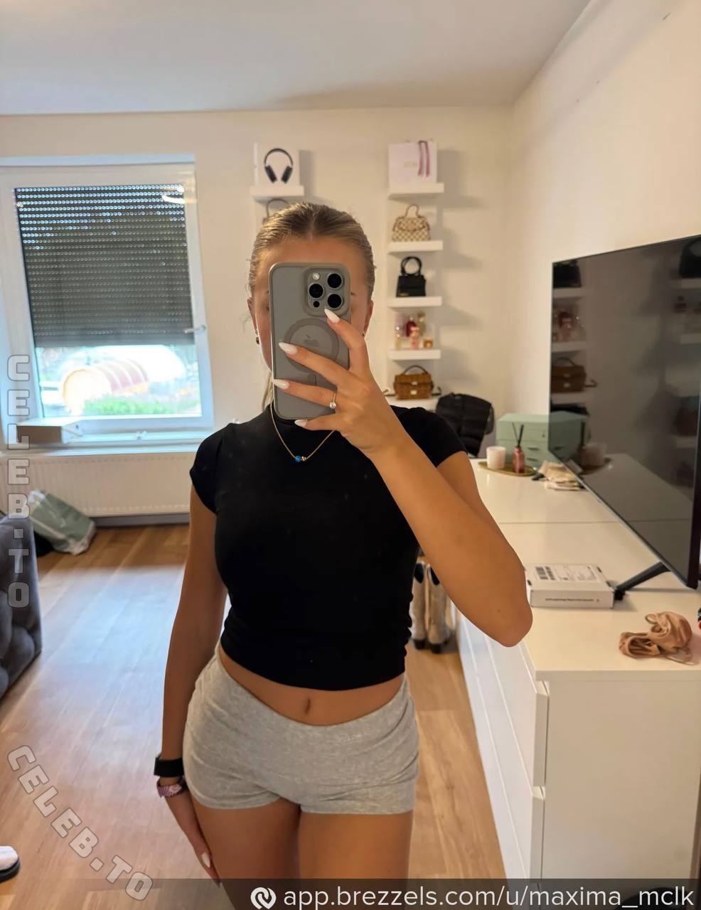 maxima_mclk nude photo 1