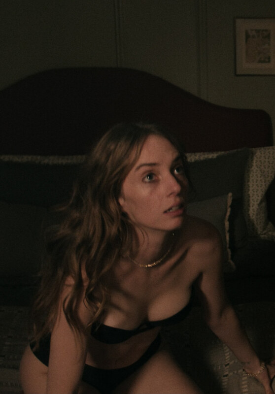 Maya Hawke nude photo 4