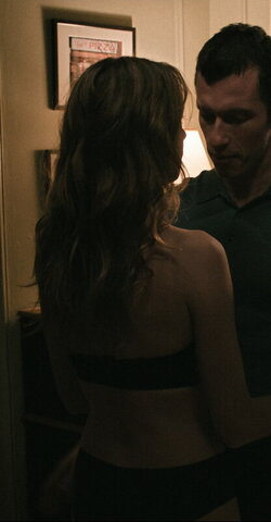 Maya Hawke nude photo 3