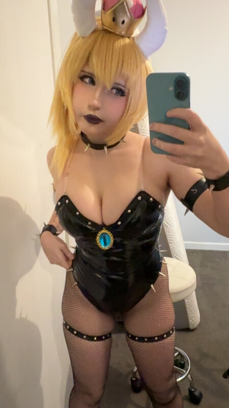 Maya nude photo 25