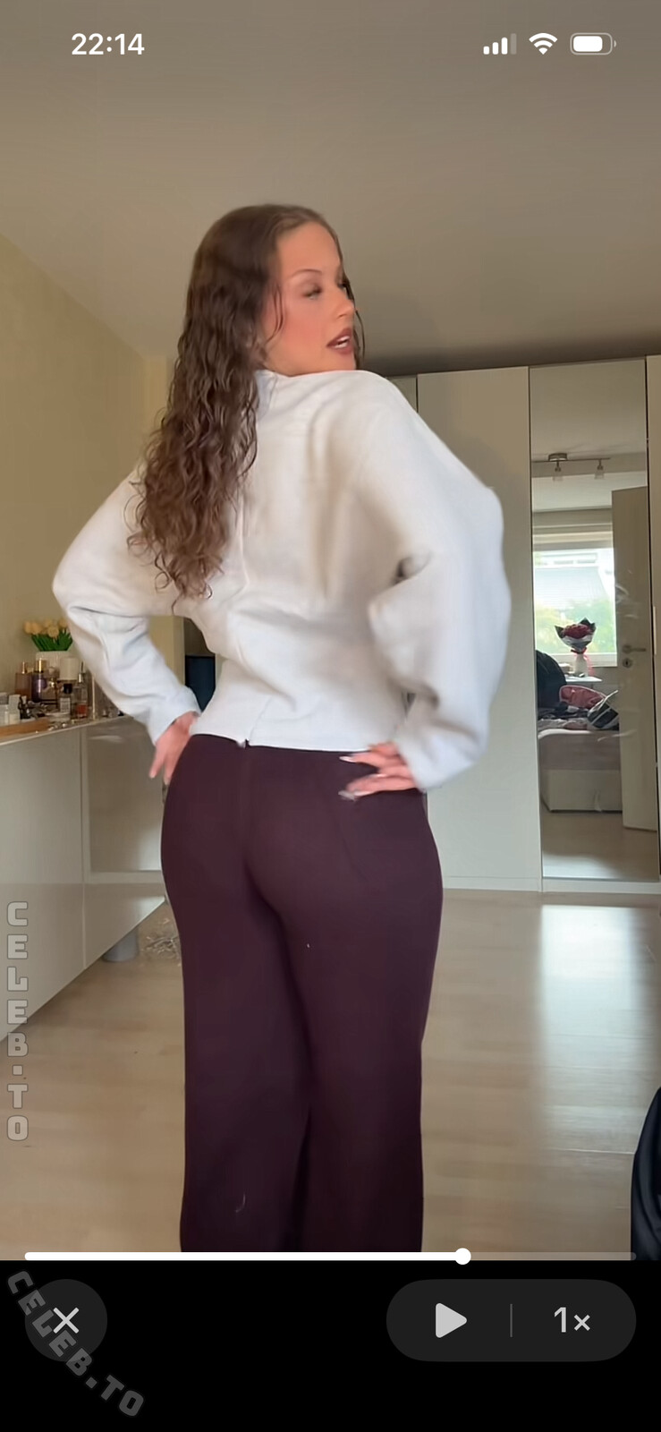 mayaa.zr nude photo 1