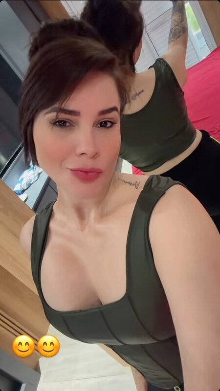 Mayla Souza nude photo 9