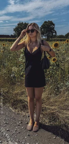 Mayo Dee nude photo 2