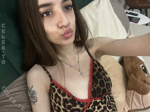 mayyabby nude photo 17