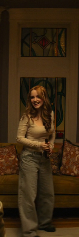 Mckenna Grace nude photo 6
