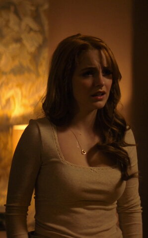 Mckenna Grace nude photo 16