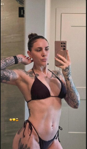 Megan Anderson New (1 photo)