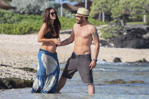 Megan Fox nude photo 57