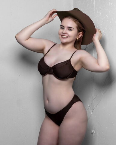 Megan Stacy nude photo 1
