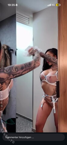 Meganbabe nude photo 1