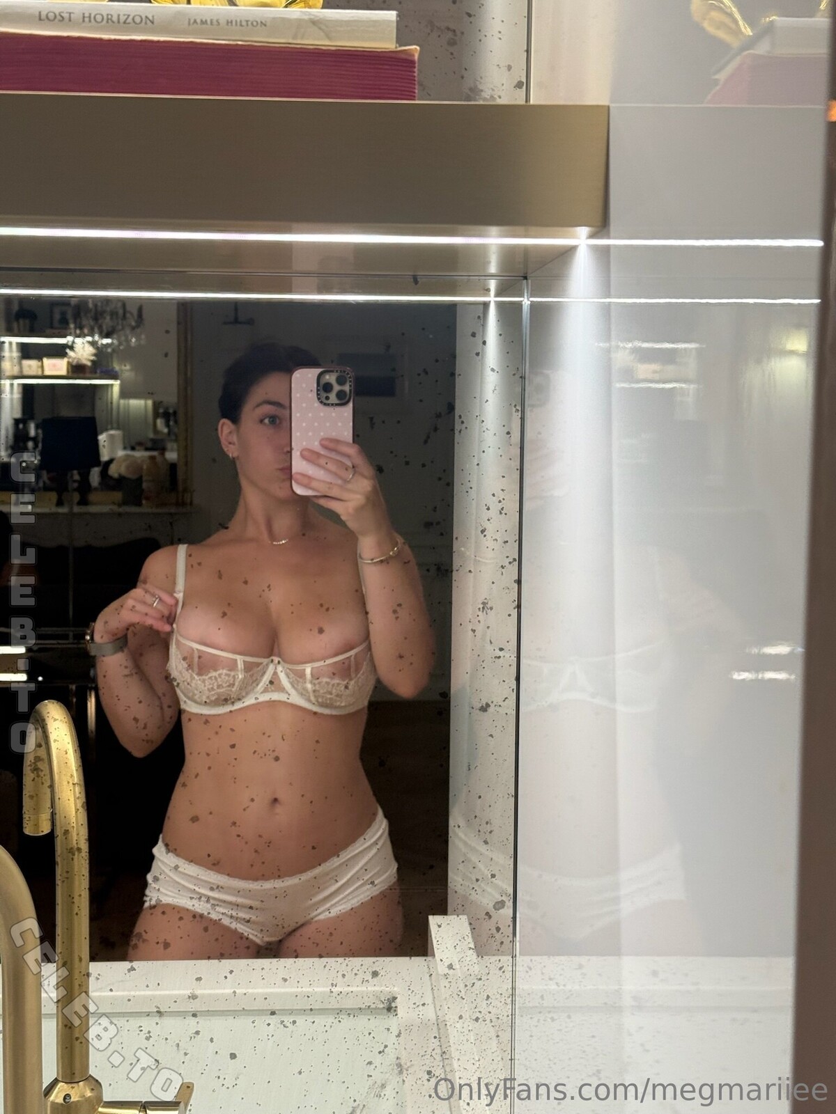 Megan.mariiiee nude photo 8