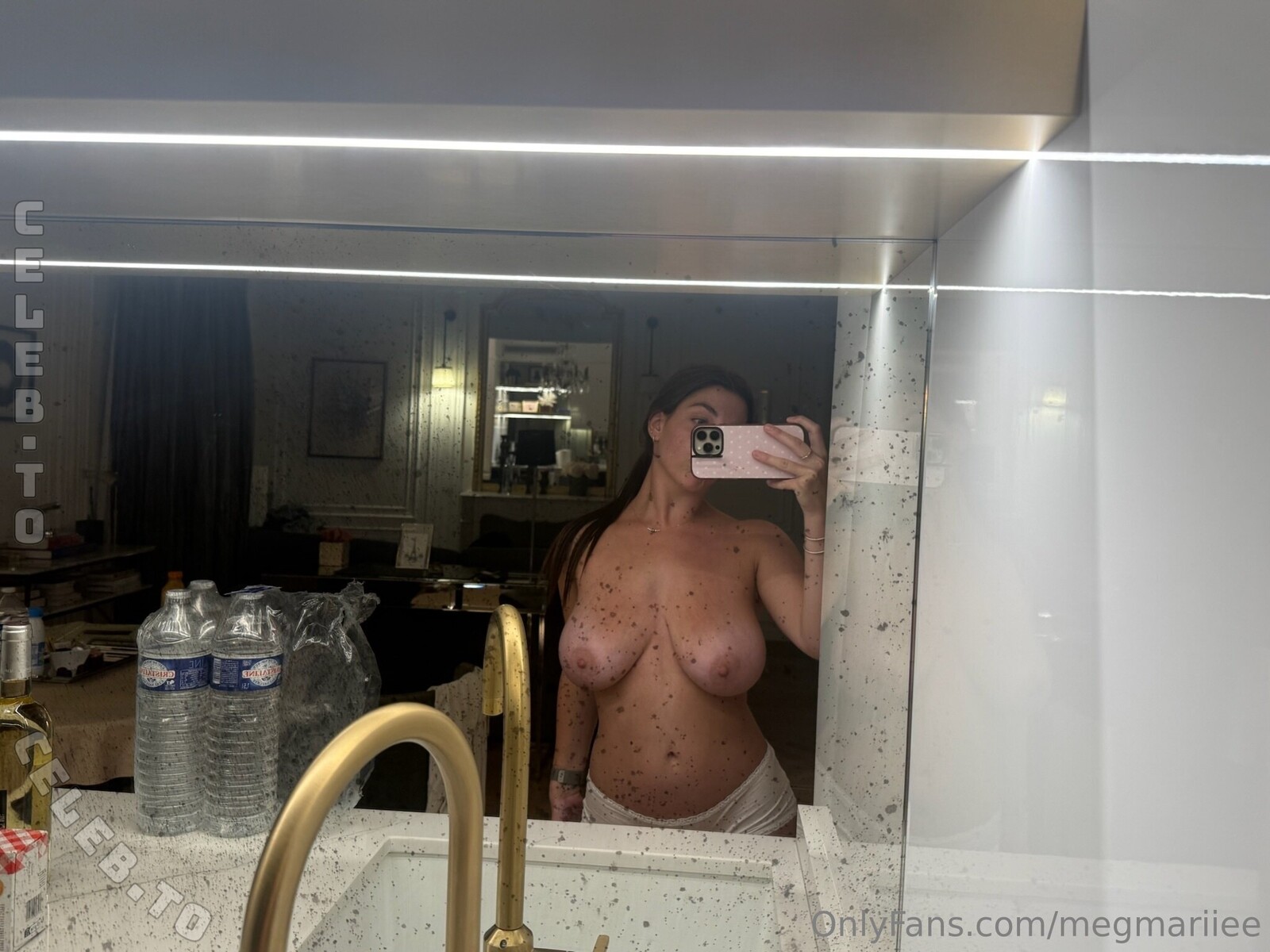Megan.mariiiee nude photo 11