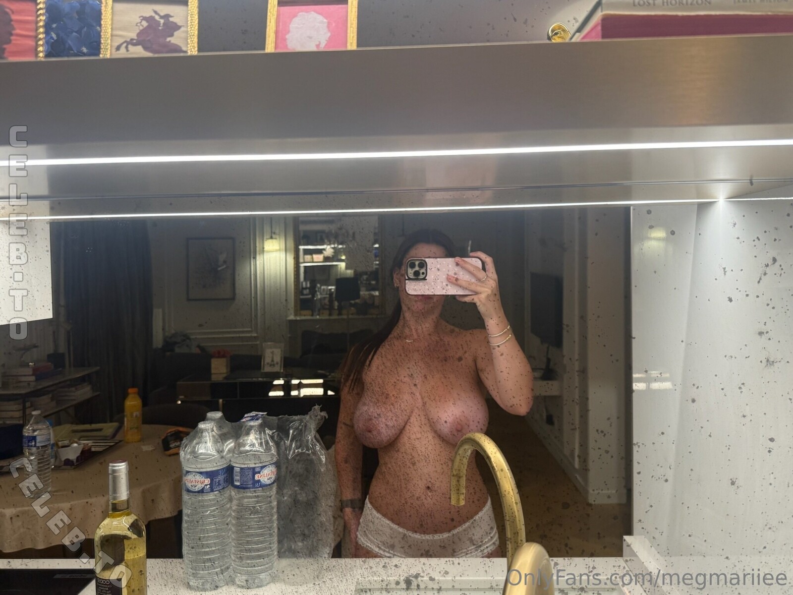Megan.mariiiee nude photo 12