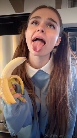 Megnut nude photo 1
