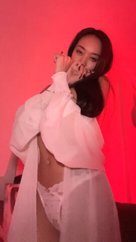 Meguspusita nude photo 4