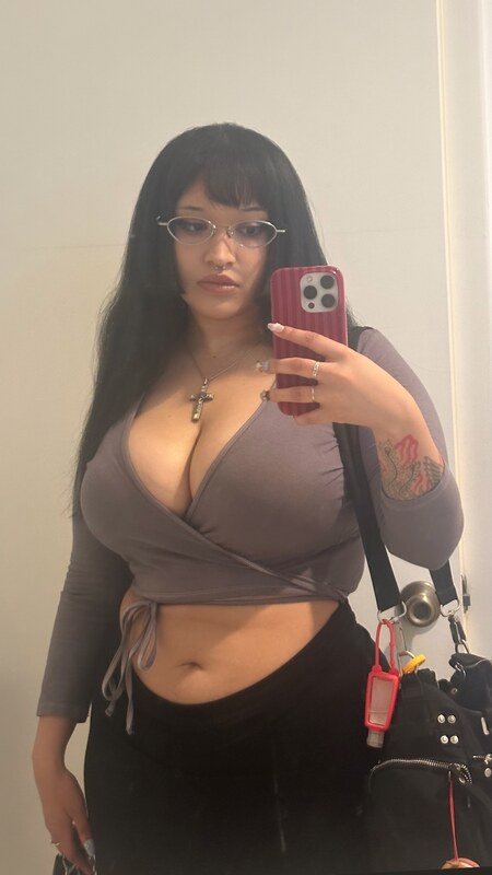 mei nude photo 1