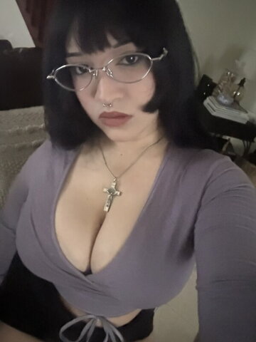 mei nude photo 4