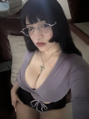 mei nude photo 3