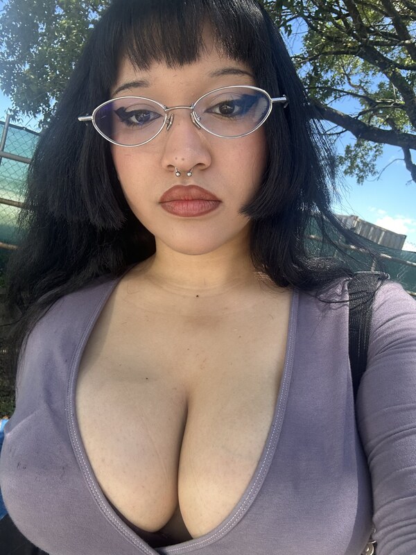 mei nude photo 1