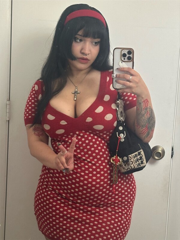 mei nude photo 5