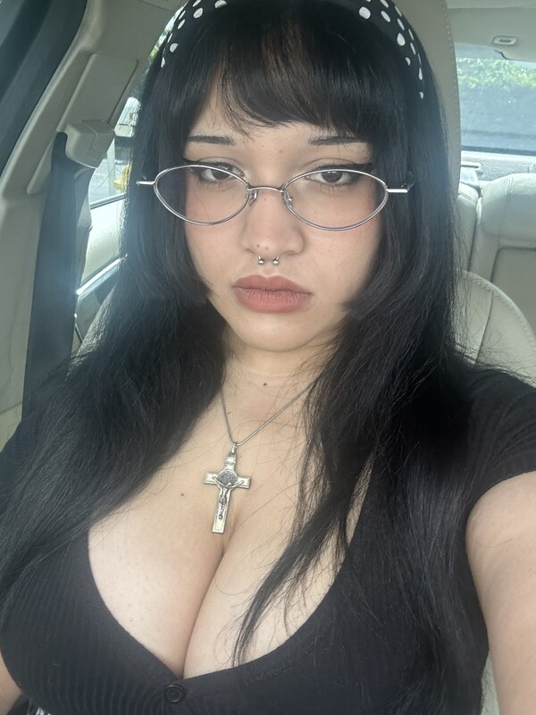 mei nude photo 6
