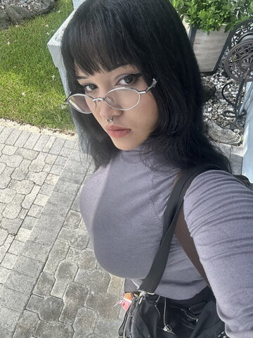 mei nude photo 10
