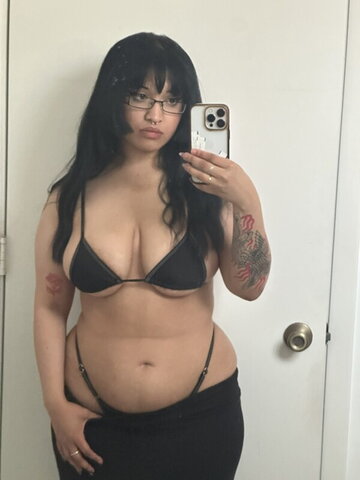mei Hot (6 photos)