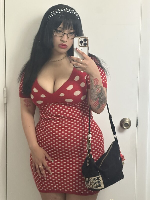 mei nude photo 3