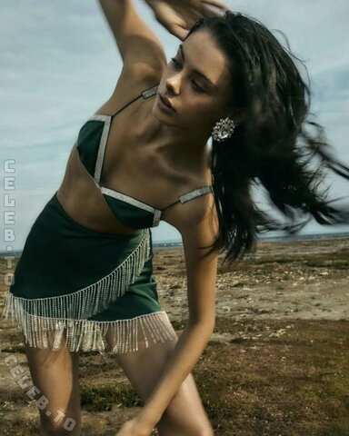 Meika Woollard nude photo 53