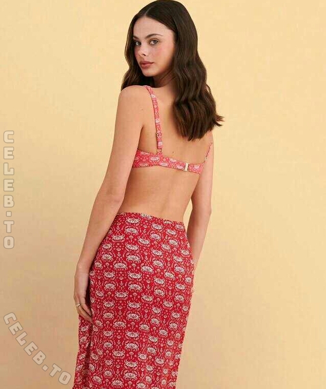 Meika Woollard nude photo 7