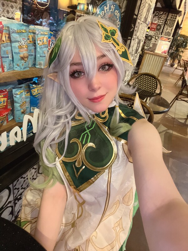 meikasama nude photo 2