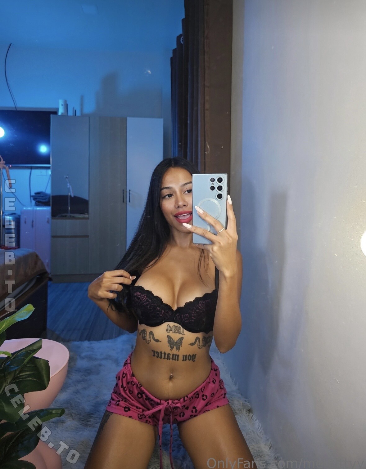 Meikittyy nude photo 12