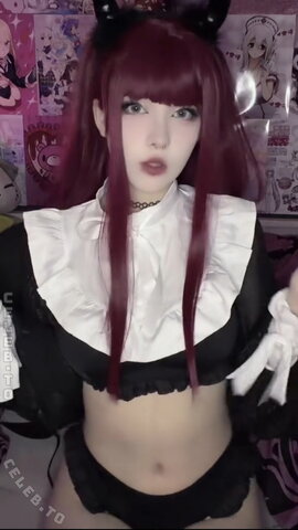 Mel.at0nin nude photo 4