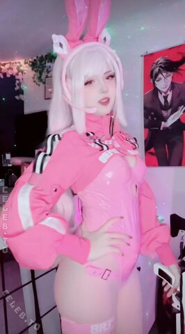 Mel.at0nin nude photo 10