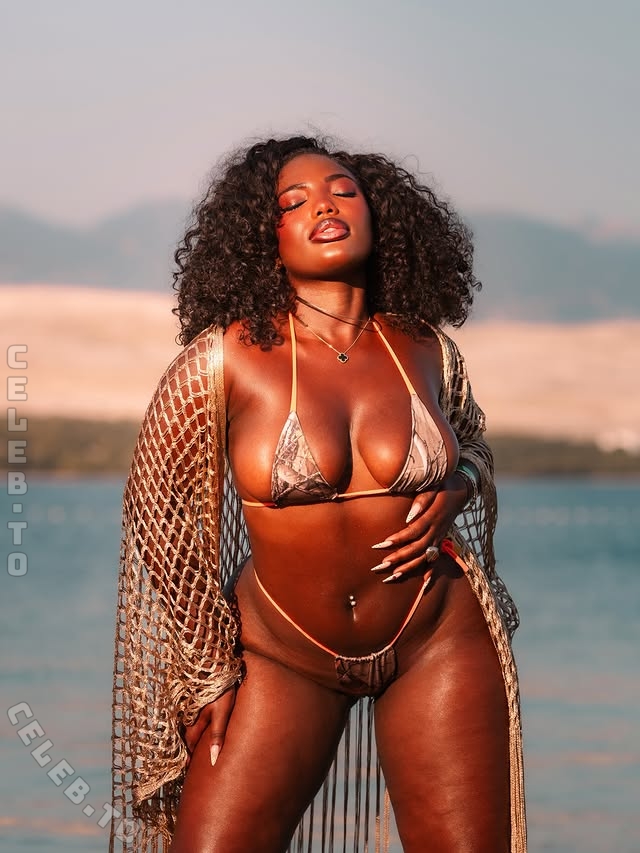 Melaxgoddess nude photo 6