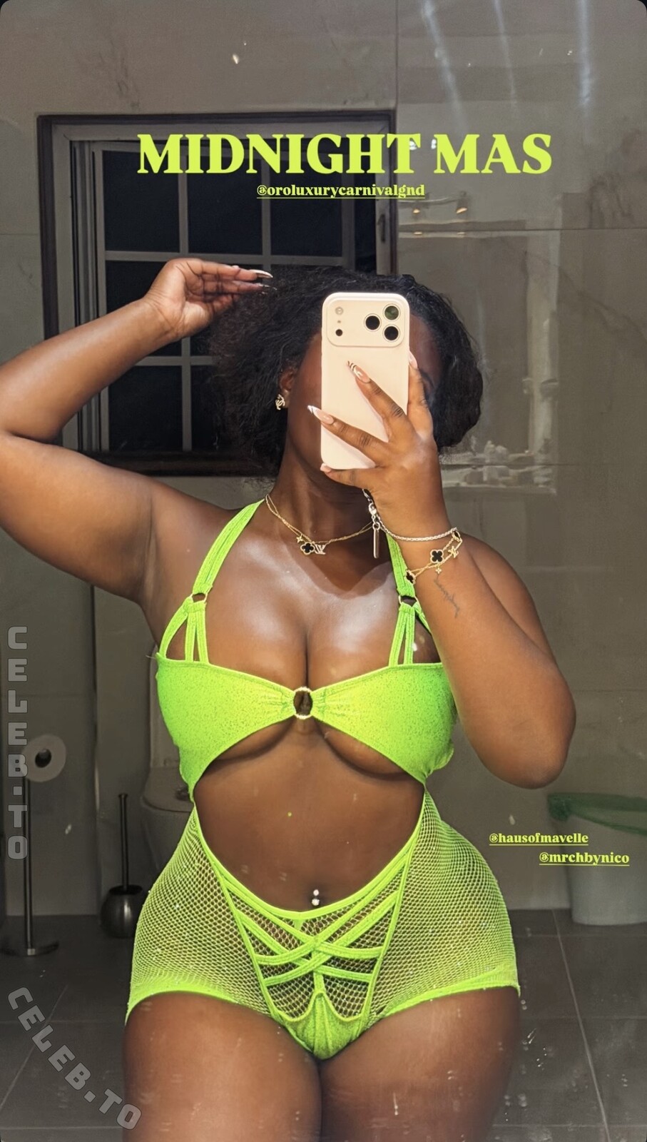Melaxgoddess nude photo 2