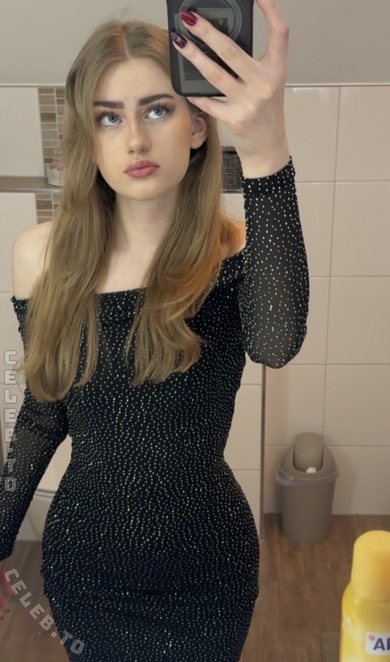 meleomanie nude photo 5