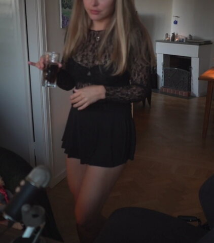 Melina Göransson nude photo 20