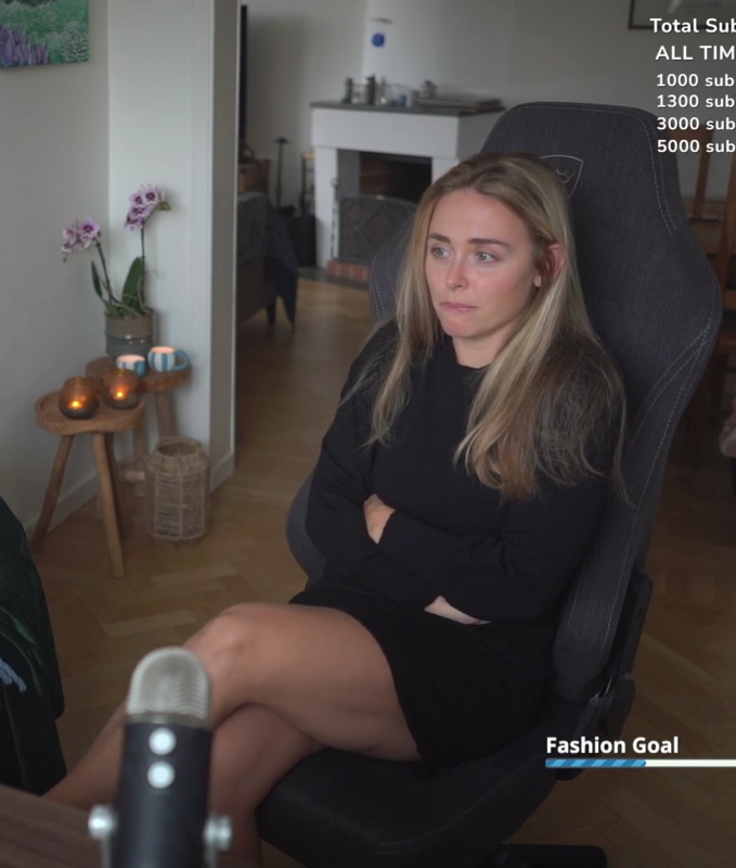 Melina Göransson nude photo 2