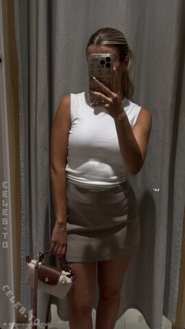 Melina.msxou photo 2