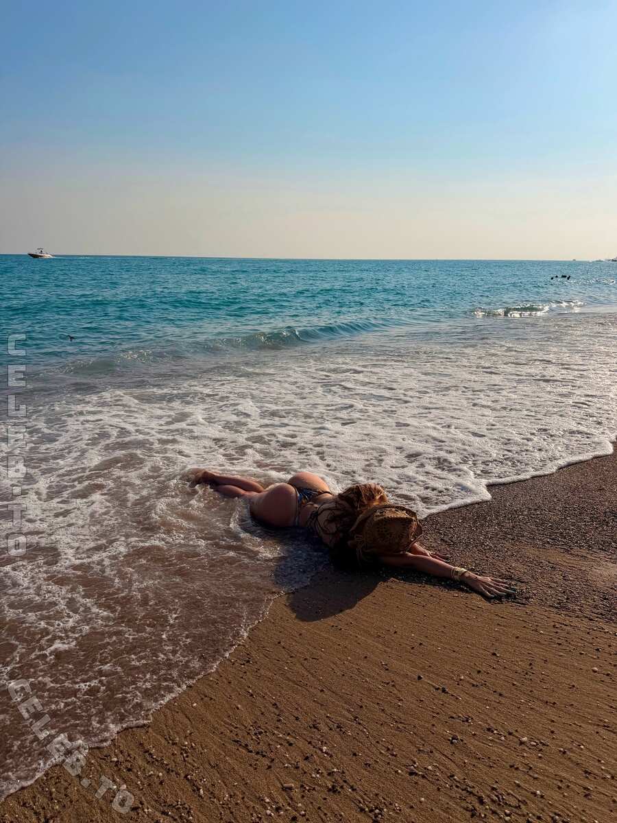 melinda ademi nude photo 4