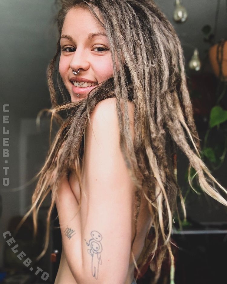 Melinda Mogli nude photo 9